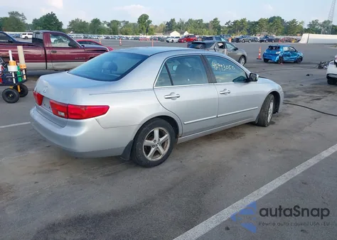 2005 Honda Accord 2.4 Ex z USA, uszkodzony, nr VIN 1HGCM56745A093949